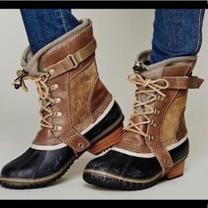 ISO Sorel Conquest Carly Short boot